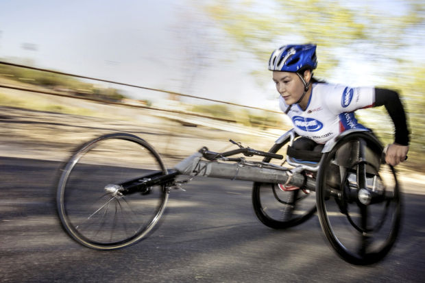 Boston marathon: Shoulders to wheel, Reilly goes for repeat